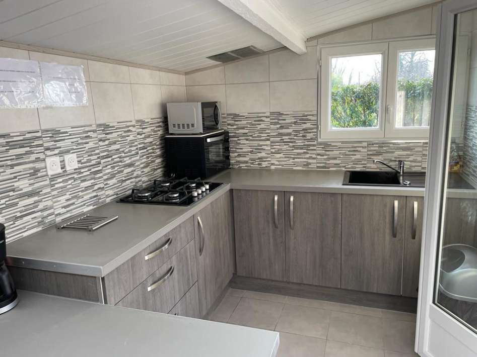 Etang Chayenne Accommodatie Keuken 1 Etang Accommodatie 1