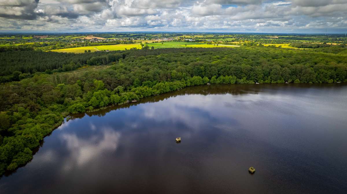 Drone Lakeview Chateau Lake Poiteviniere Drone Lake 8