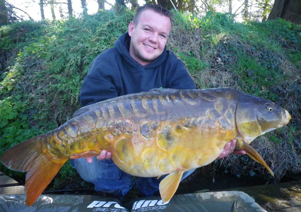 Etang De La Poiteviniere Full De La Carp