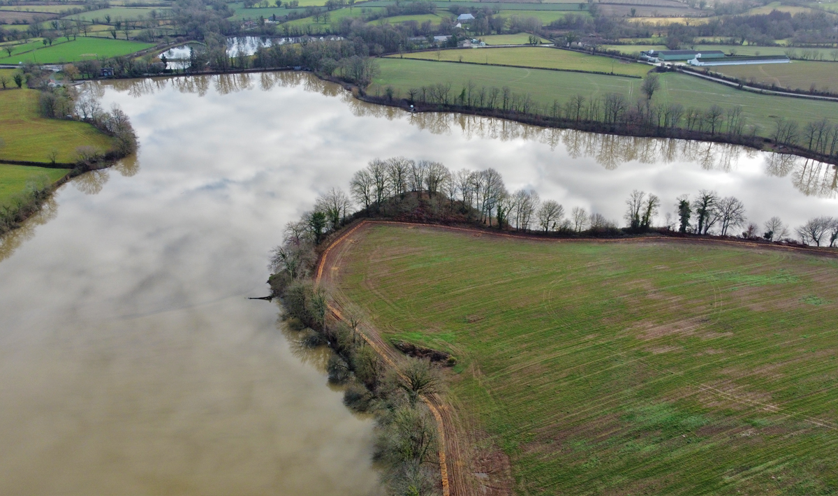 Luchtfoto Chateliers Karpervissen Frankrijk Betaalwater Karpervissen Betaalwater 6