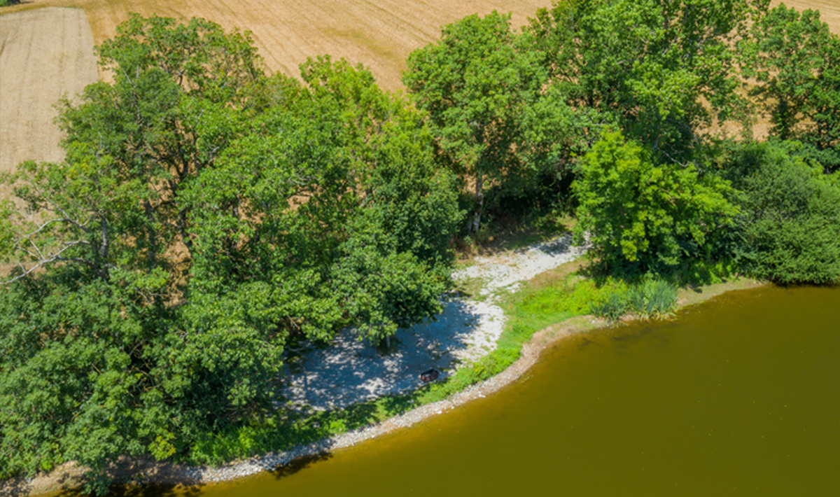 Luchtfoto Stek1 Chateliers Karpervissen Frankrijk Luchtfoto Stek1 Chateliers
