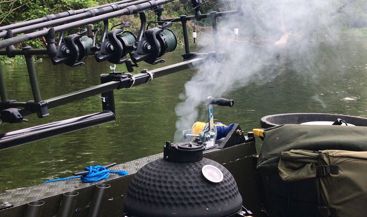 Sfeer Bootvissen Rivier De Lot Sfeer Rivier Openbaarwater