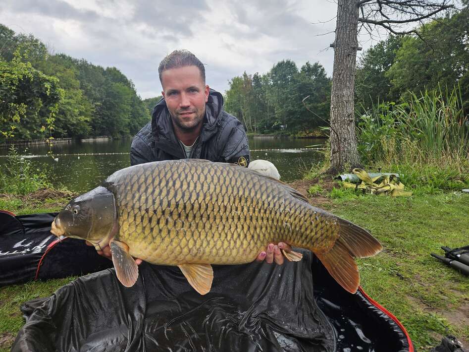 Carplake Rosmalen Karpervissen In Nederland Karpervissen In 9