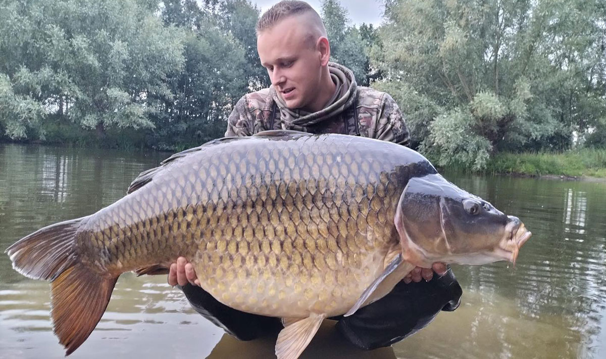 Karpervissen Betaalwater Oploo Glory Carp Oploo Glory 1