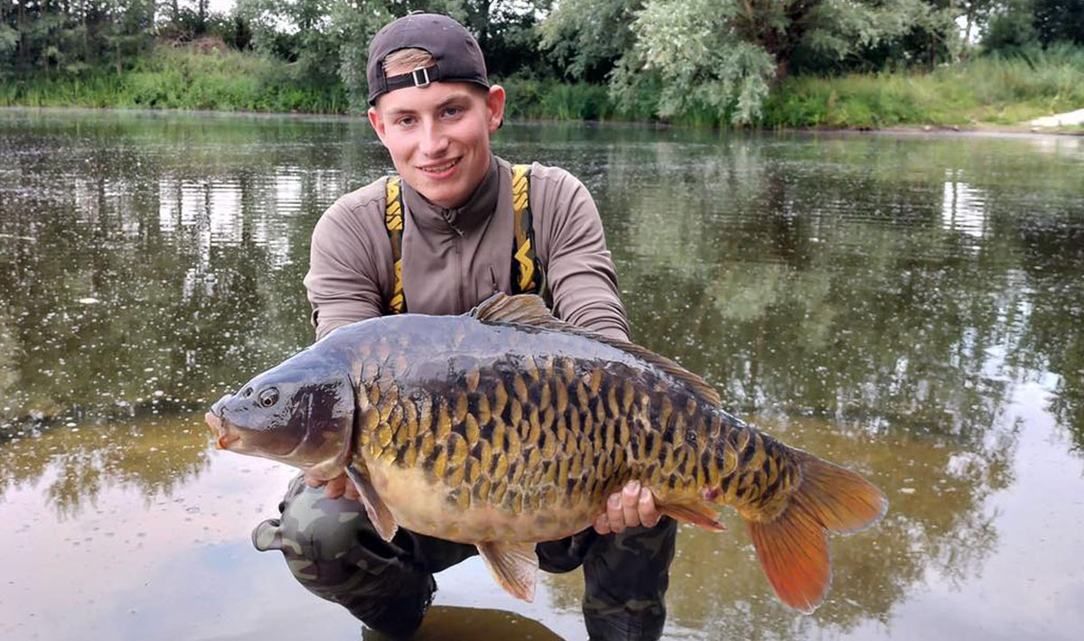 Karpervissen Betaalwater Oploo Glory Carp Karpervissen Glory Carp