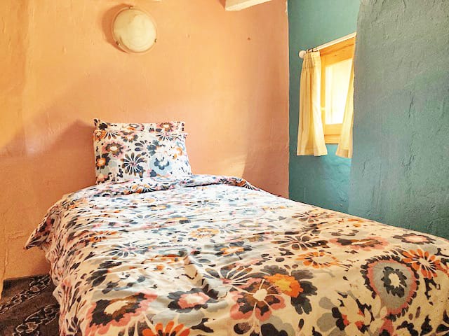 Ebro Deluxe Fishing Bedroom 1 Deluxe Fishing Bedroom