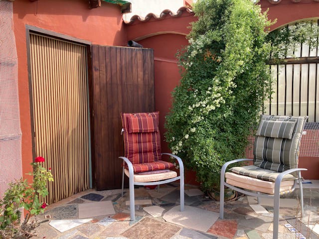 Ebro Deluxe Fishing Garden 1 Deluxe Fishing 1