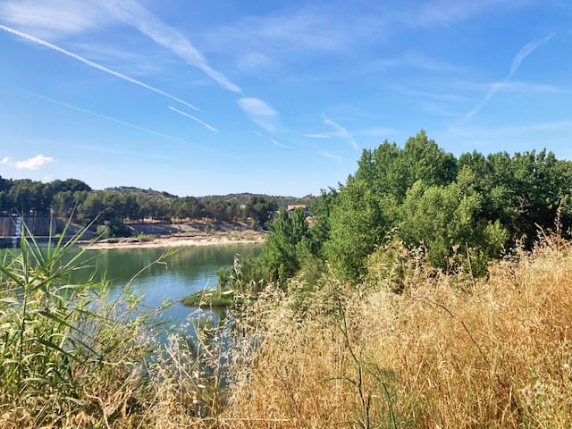 Ebro Deluxe Fishing Holiday Views Deluxe Holiday Views