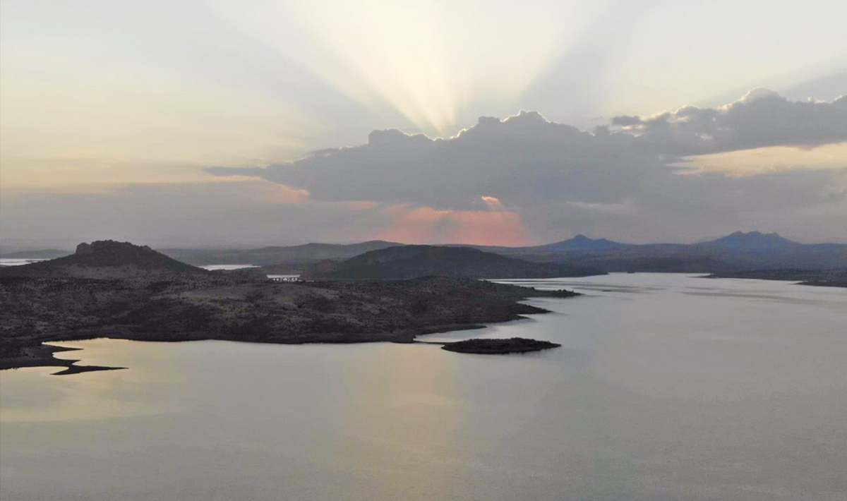 Luchtfoto Orellana Extremadura Spanje Karpervissen Spanje Karpervissen 3