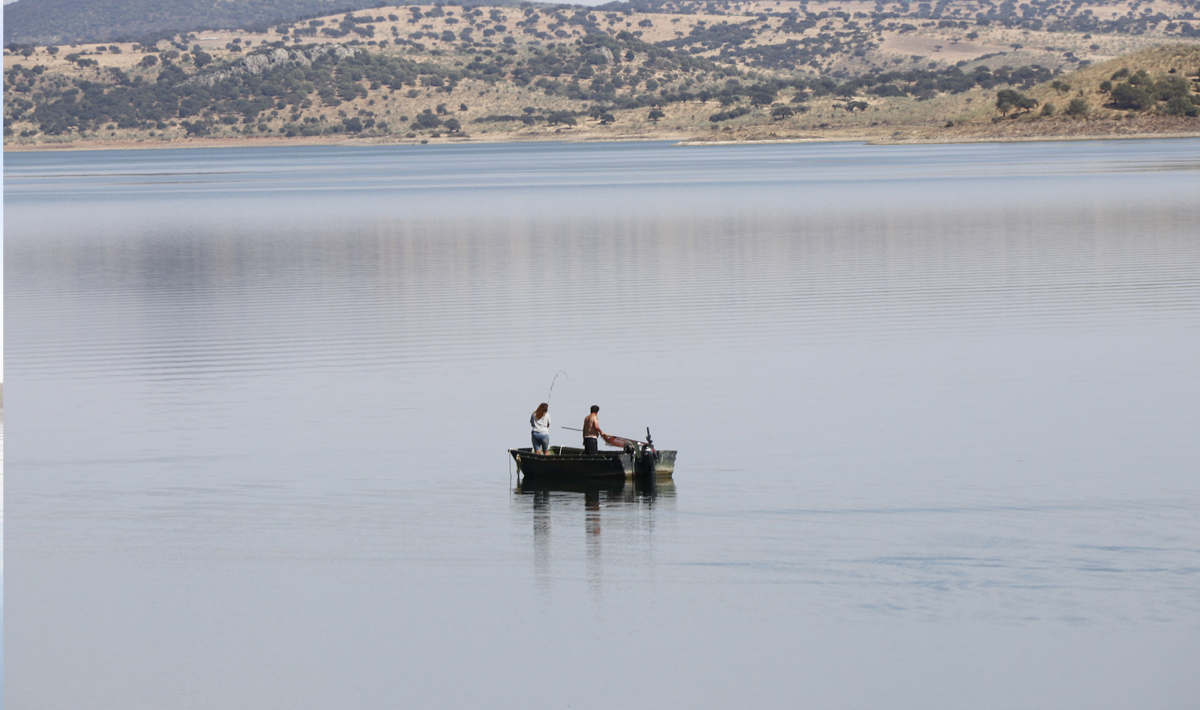 Sfeer Orellana Extremadura Spanje Karpervissen Spanje Karpervissen Visvakantie
